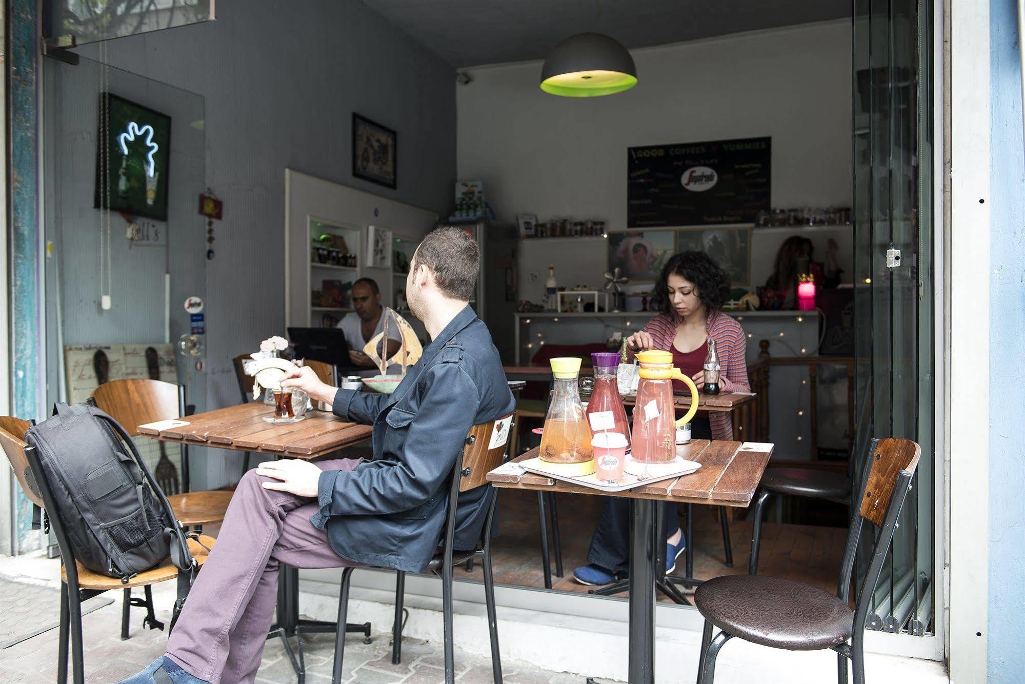 Cheers Midtown Hostel Estambul Exterior foto